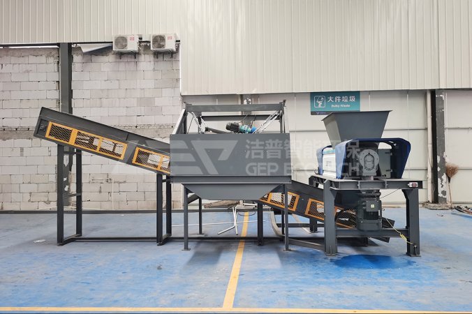 Separatore magnetico applicato nel progetto di smaltimento dei rifiuti ingombranti nello Zhejiang, Cina