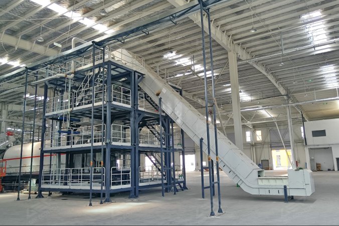 Sistema di triturazione chiuso utilizzato nel progetto di riciclaggio delle batterie al litio in Cina